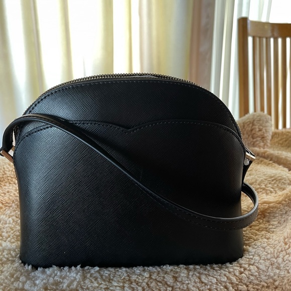SOLD~Kate Spade Black Cross Body Bucket Purse - Picture 2 of 4